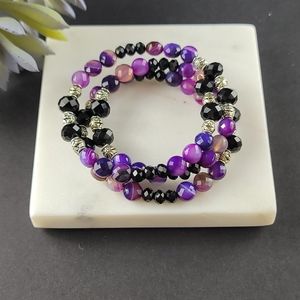 Handmade memory wire bracelet with ametyst